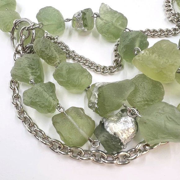 NWOT – Loft – Green Faux Stone Chunky Bib Style Silver Tone 18” Necklace - Picture 5 of 7